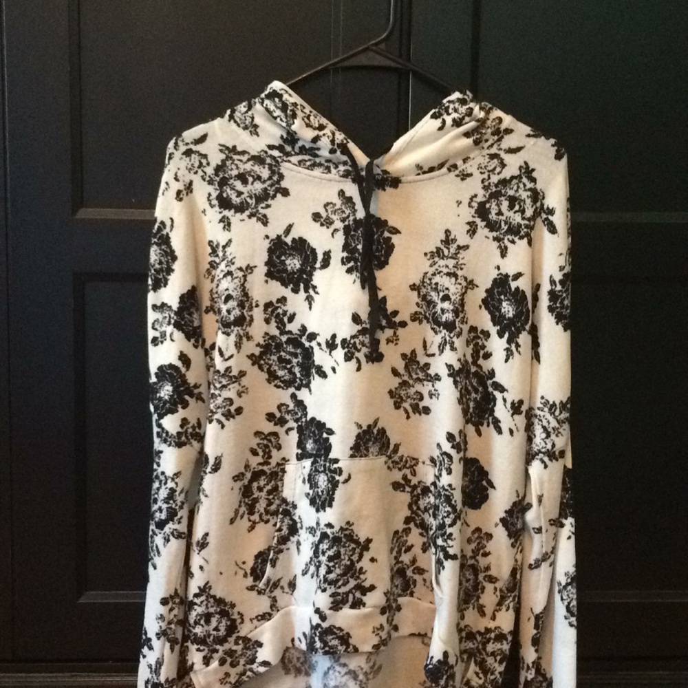 Black flower print hooded light weight sweater